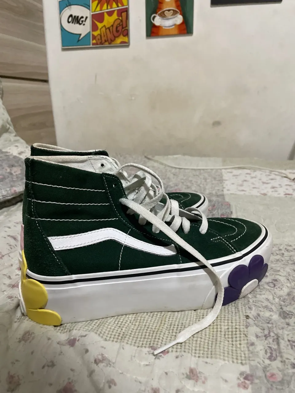 Tenis vans cano alto e solado alto
