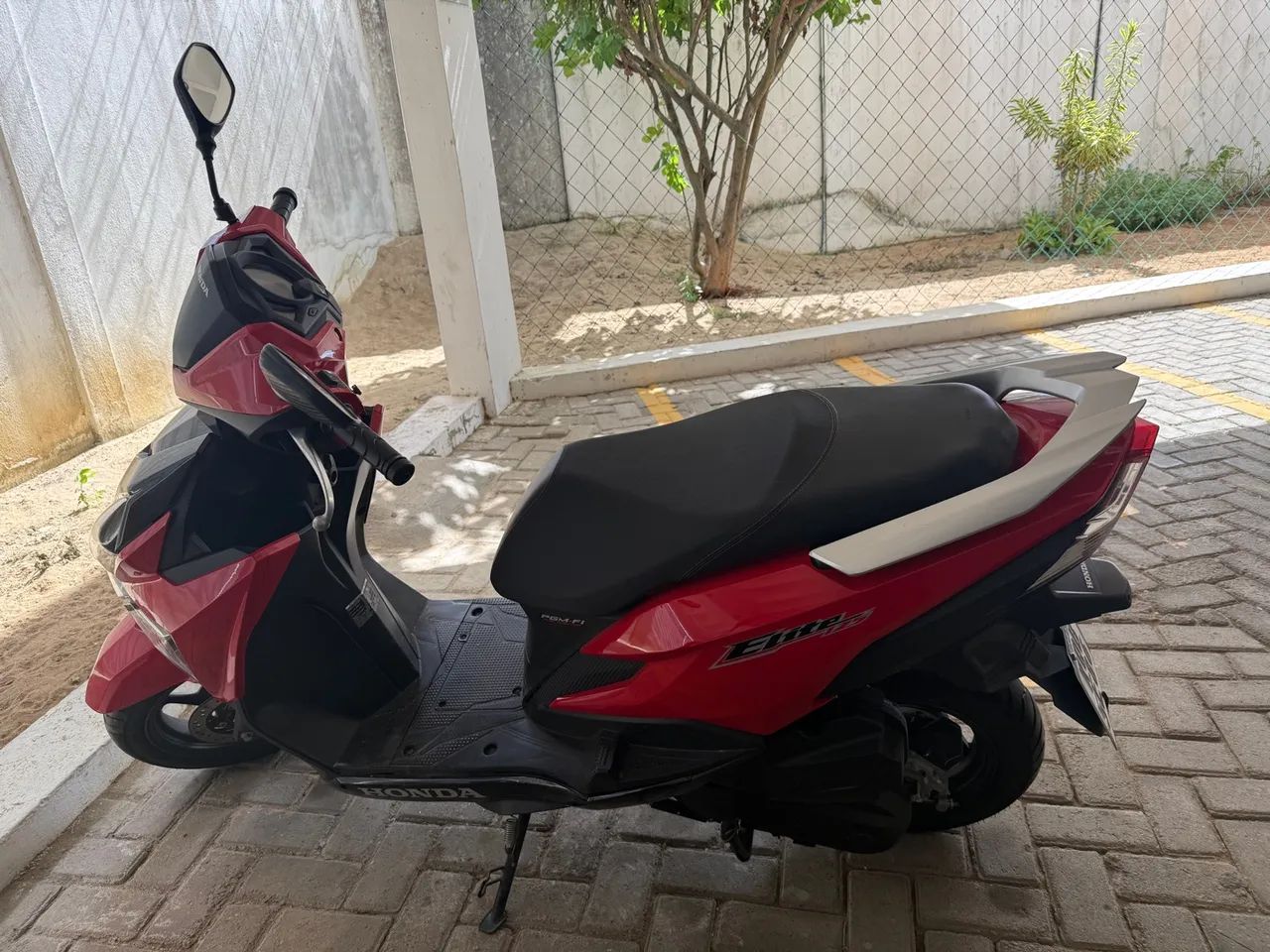 MOTO ELITE 125 