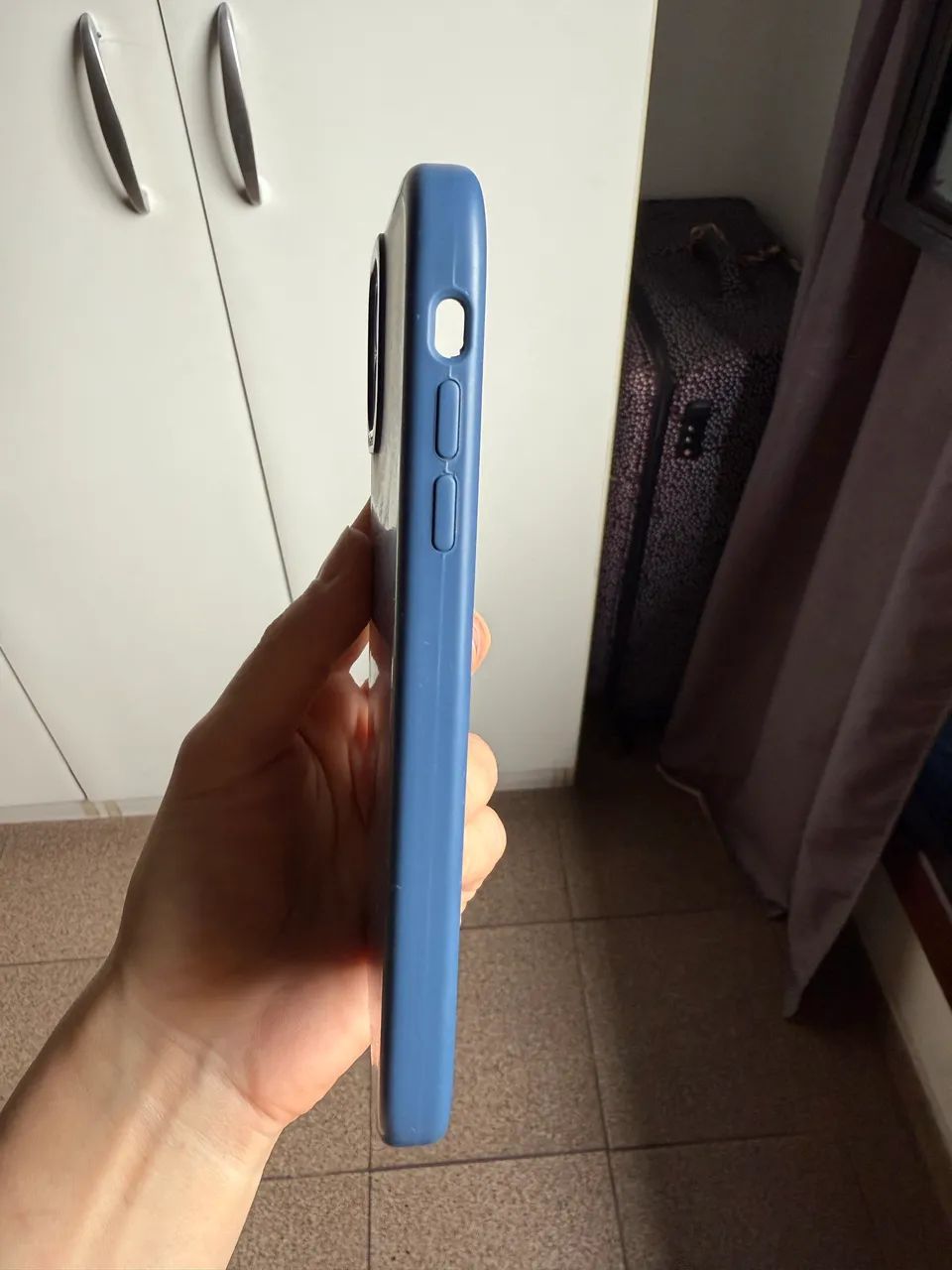 Capa de silicone azul iPhone 11 - Foto 3