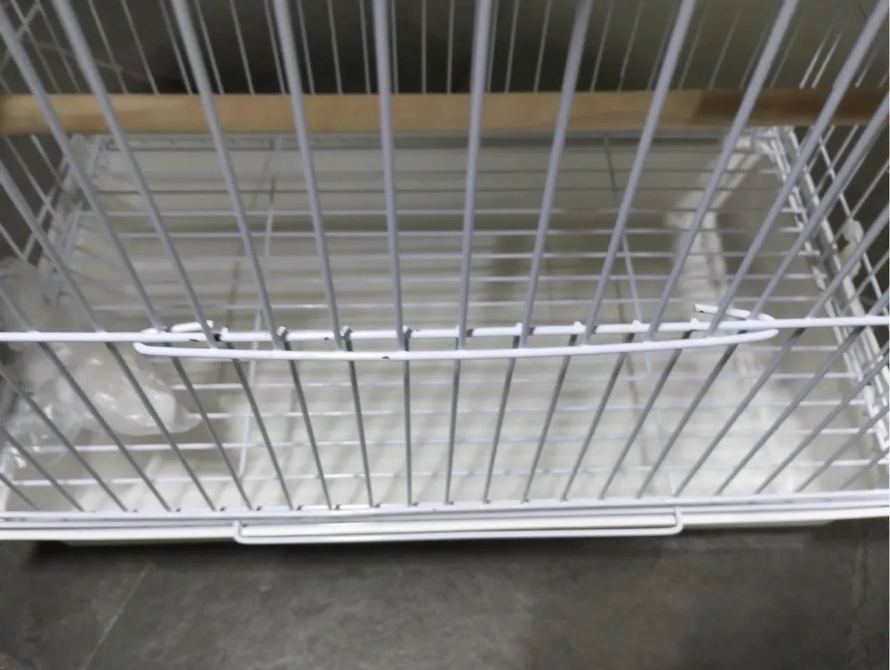 Gaiola para pássaros branca - Foto 3