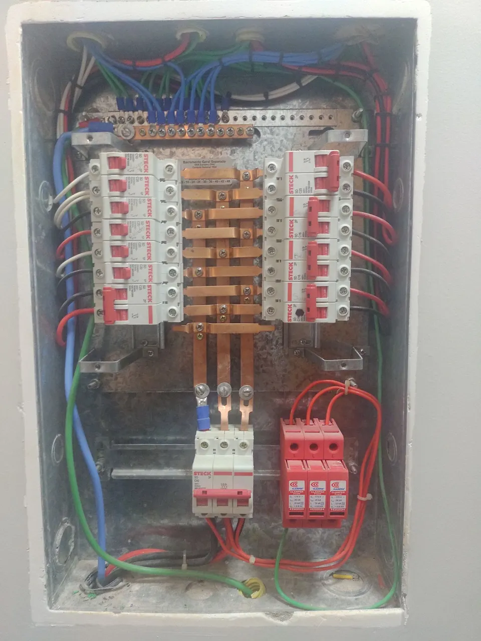 Serviços e manutenção elétrica