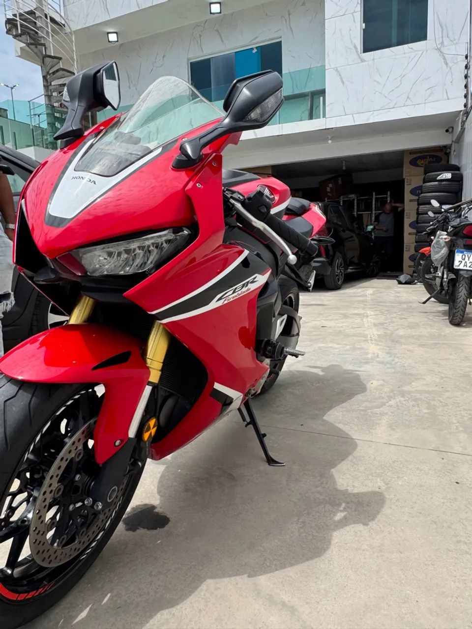 Honda cbr1000 Fireblade 2018 - Foto 3