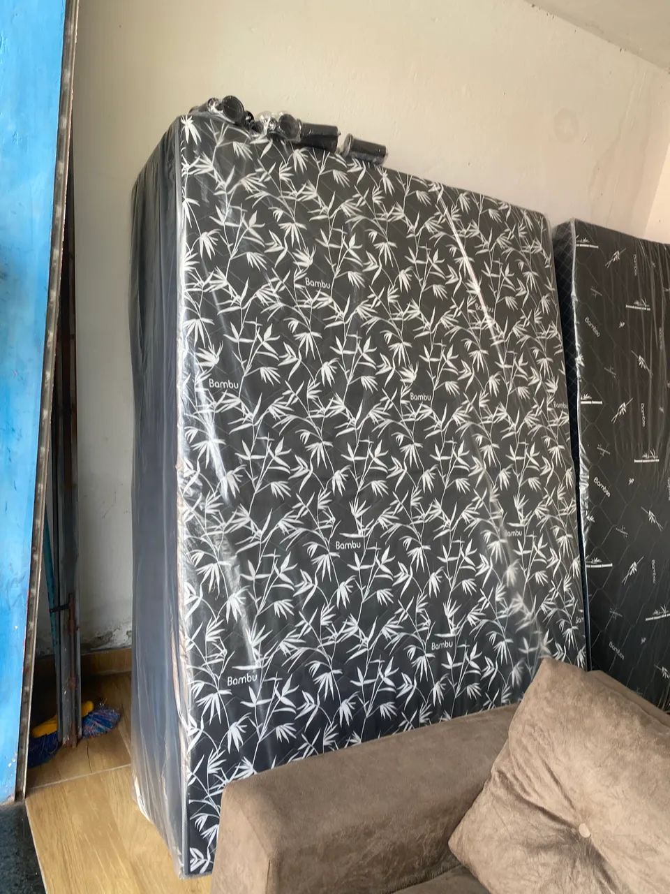 Cama de casal e solteiro novas box 