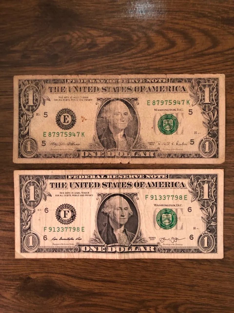 Cédulas De Dólar Americano