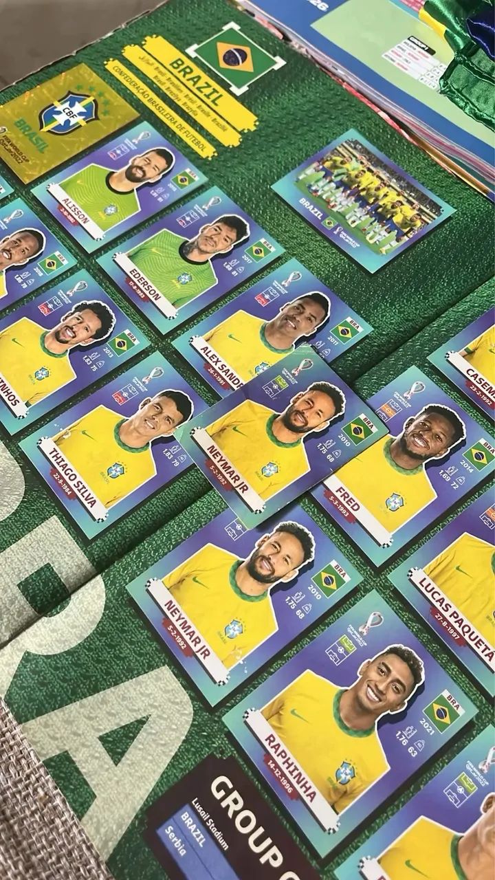 Álbum capa dura 2022 Completo 