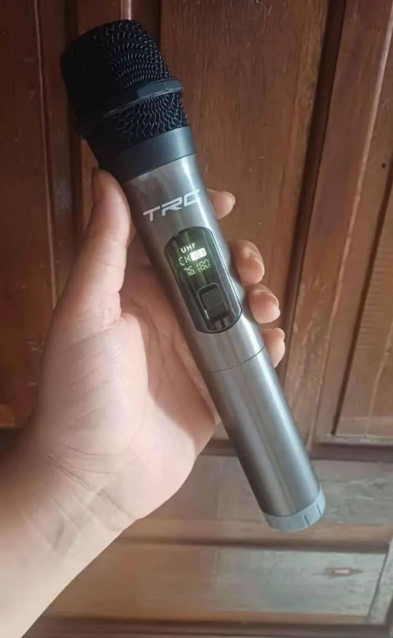 Vendo Caixa de som TRC 1.700 Watts RMS com microfone sem fio integrado e com controle.  - Foto 2