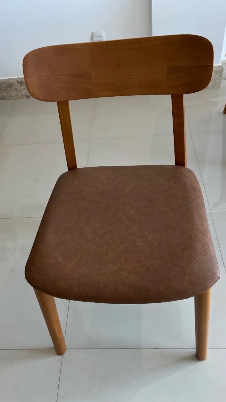 Mesa de Jantar + Cadeiras - Foto 4