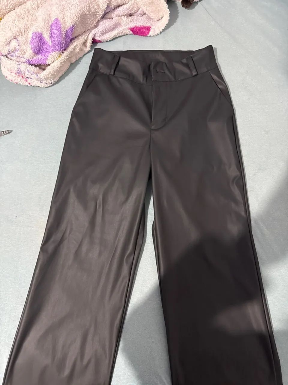CALÇA COURINO PRETA