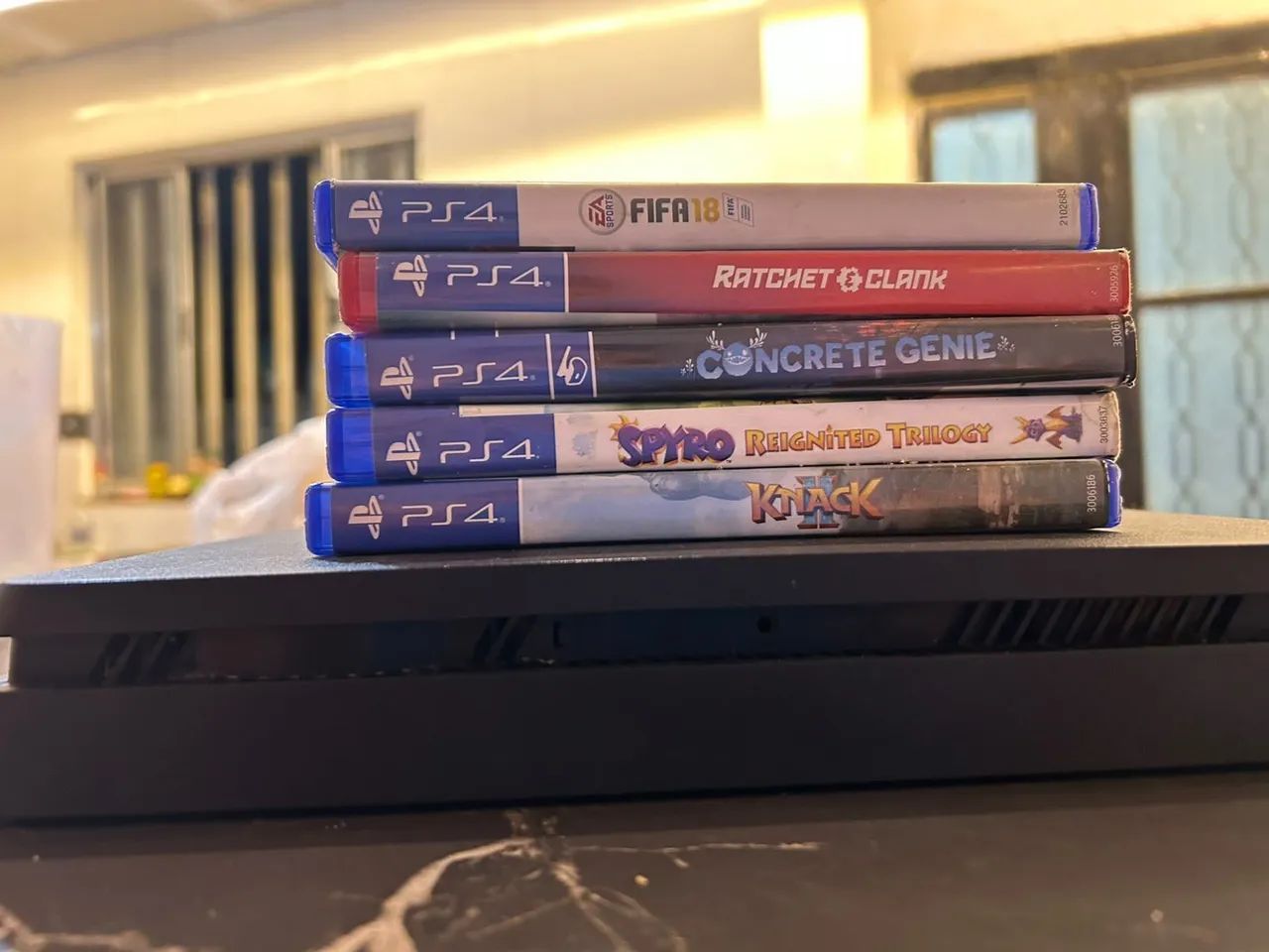 Ps4 slim 