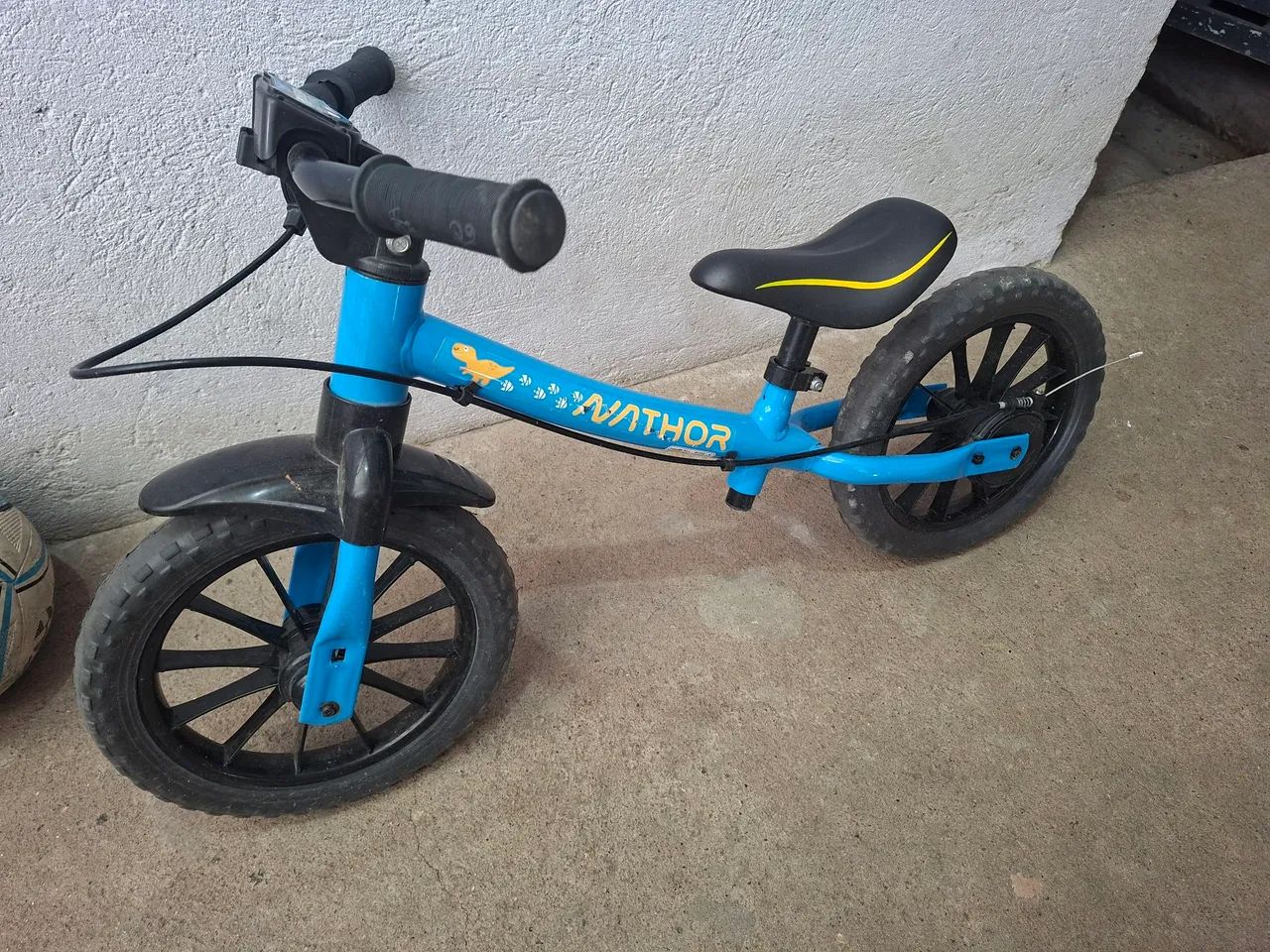 Bicicleta infantil de equilíbrio 
