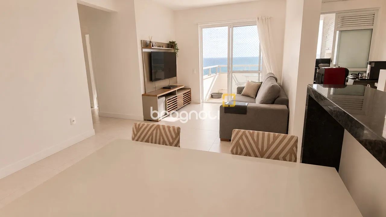 Apartamento 2 quartos (1 suíte) com sacada e vista para o mar - Foto 2