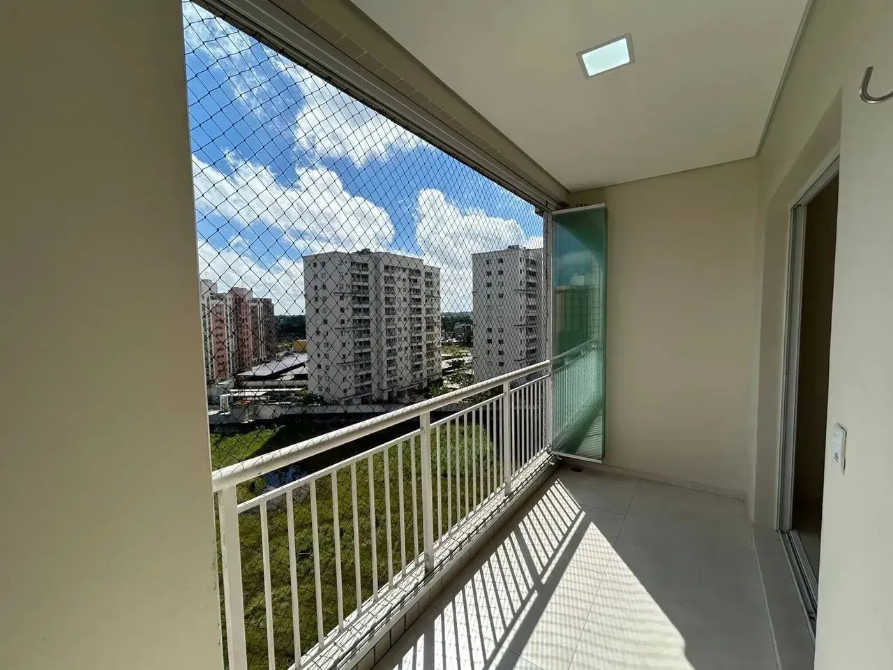 JARDIM DE VALÊNCIA - Augusto Montenegro.