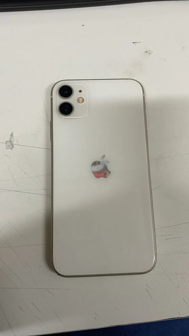 Iphone 11 semi novo - Foto 3