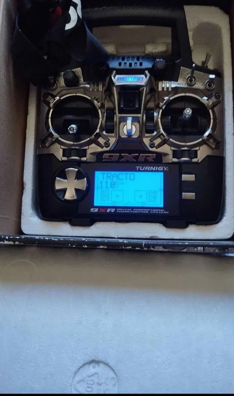 Rádio aeromodelo 9XR