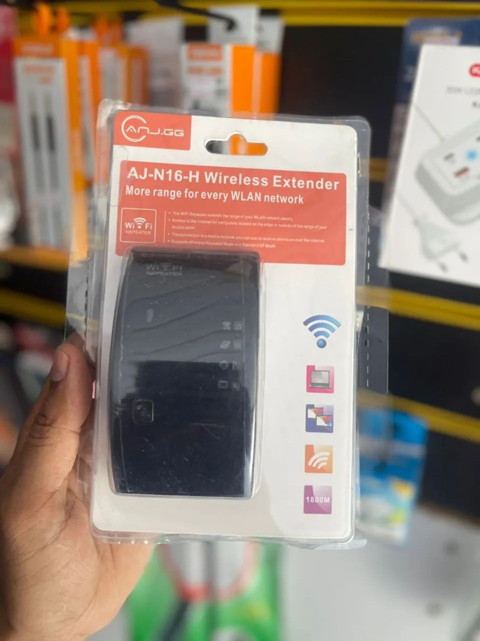 Repetidor de sinal amola sinal wifi da sua casa  - Foto 3