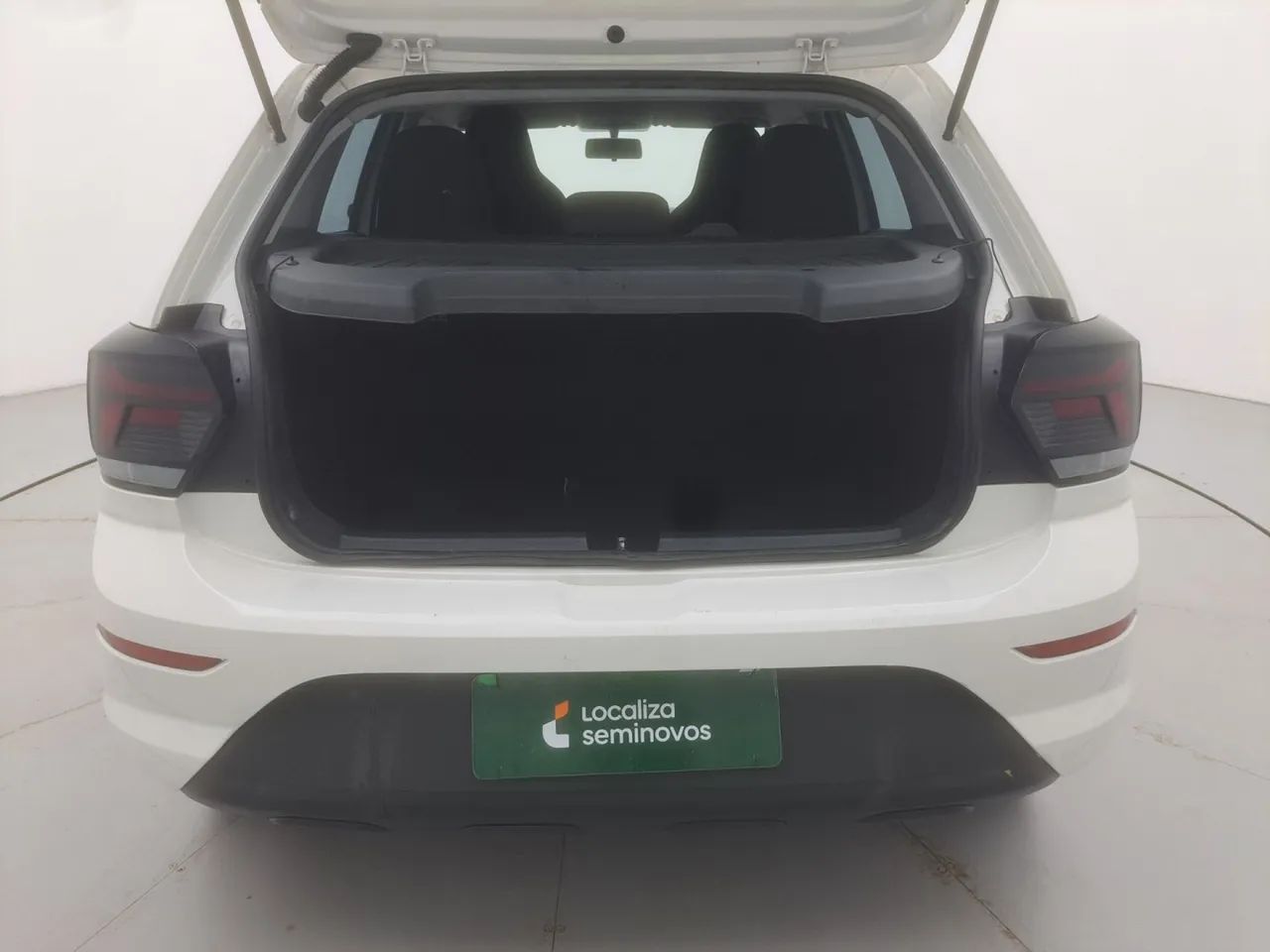 Volkswagen Polo Track 1.0 Flex 12V 5p, foto 10 de 18