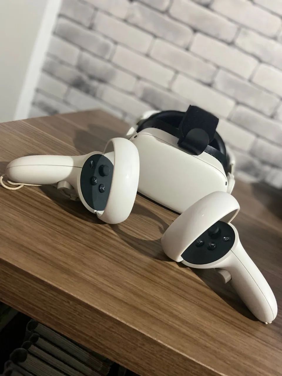 Meta Quest 2 - 256GB + 2 Controles - Peças e Acessórios de Vídeo