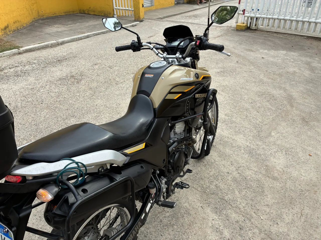 XTZ Lander 250 2023 - Foto 2