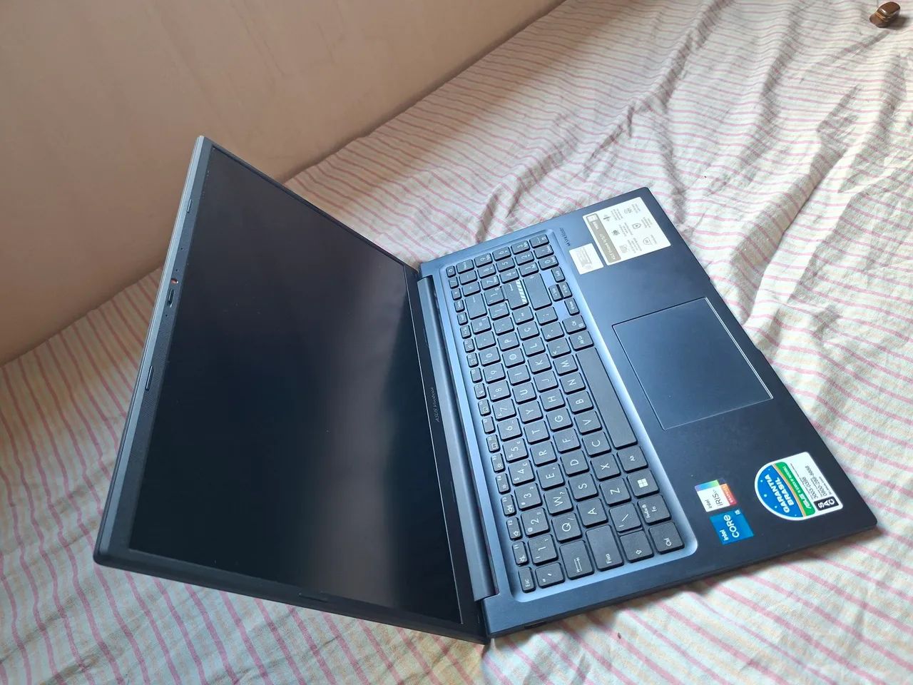 ASUS Vivobook 15 (X1504)