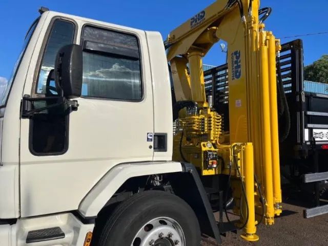 Ford cargo 2428 2011 6x2 com munck  - Foto 3