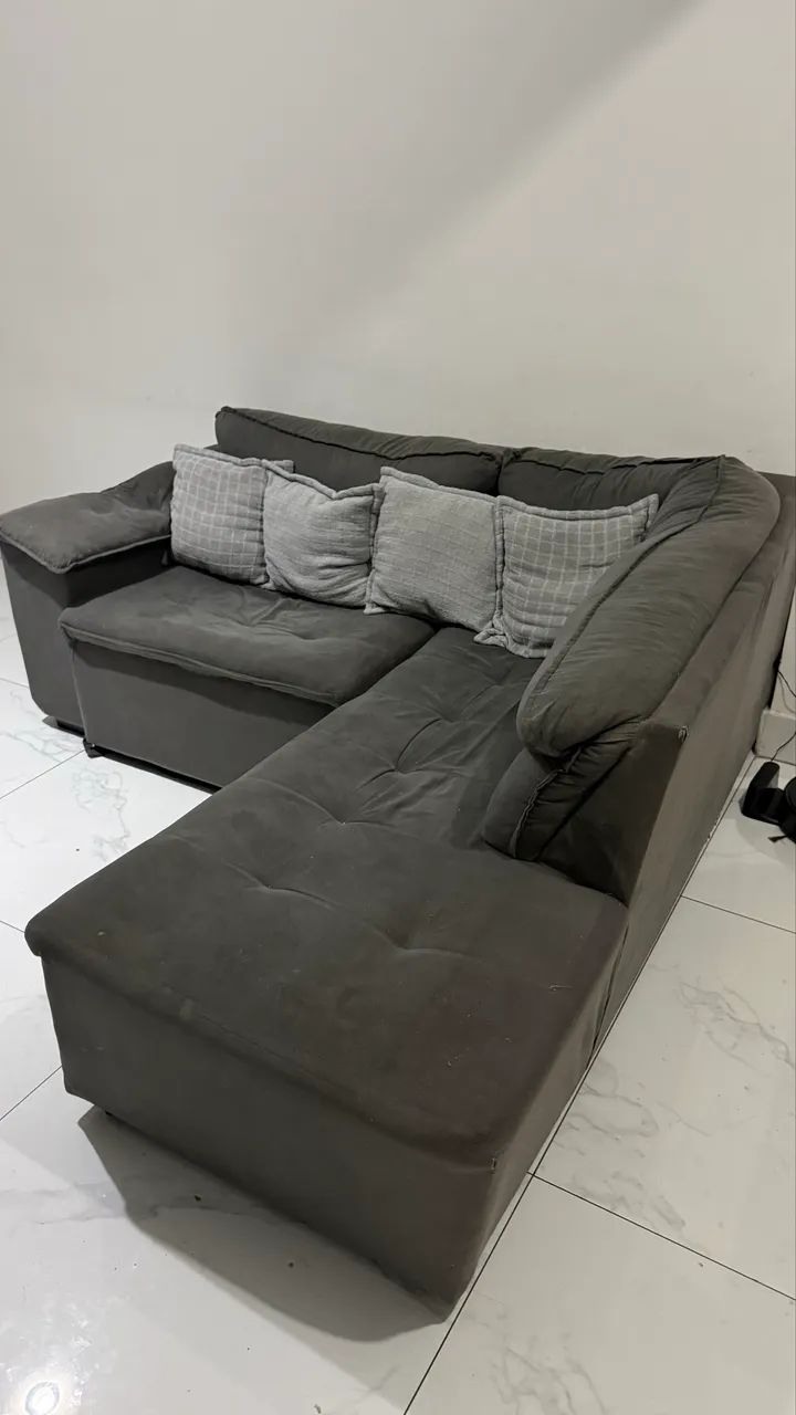 Sofá retrátil cinza + almofadas de brinde - Foto 2