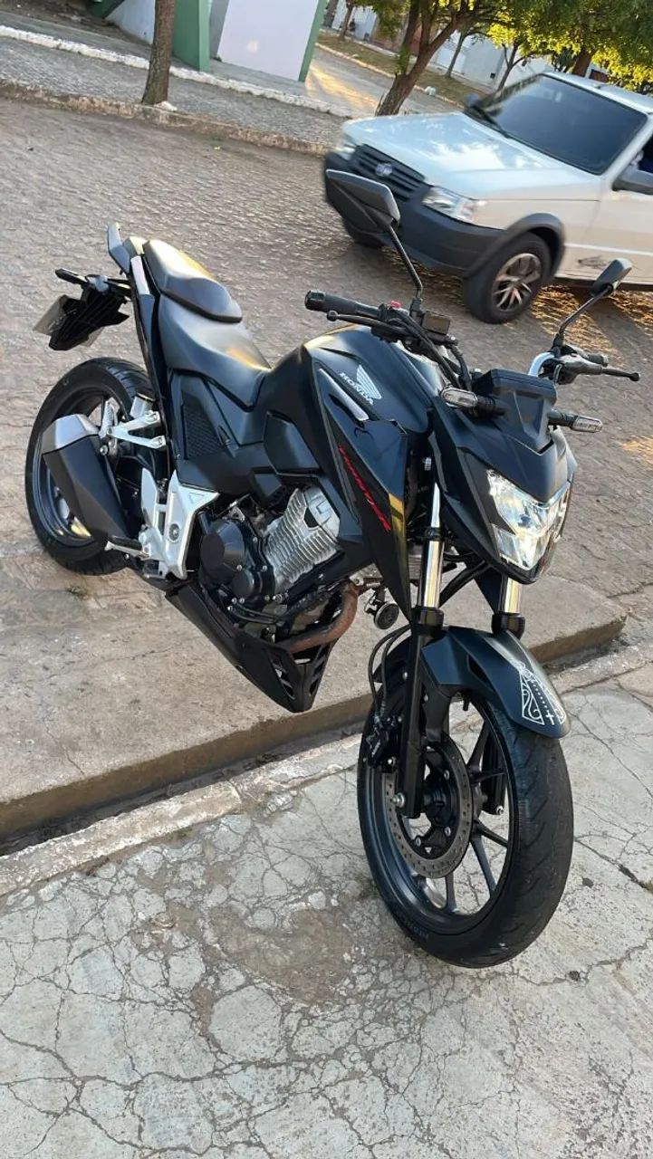 Honda cb 300f 2024