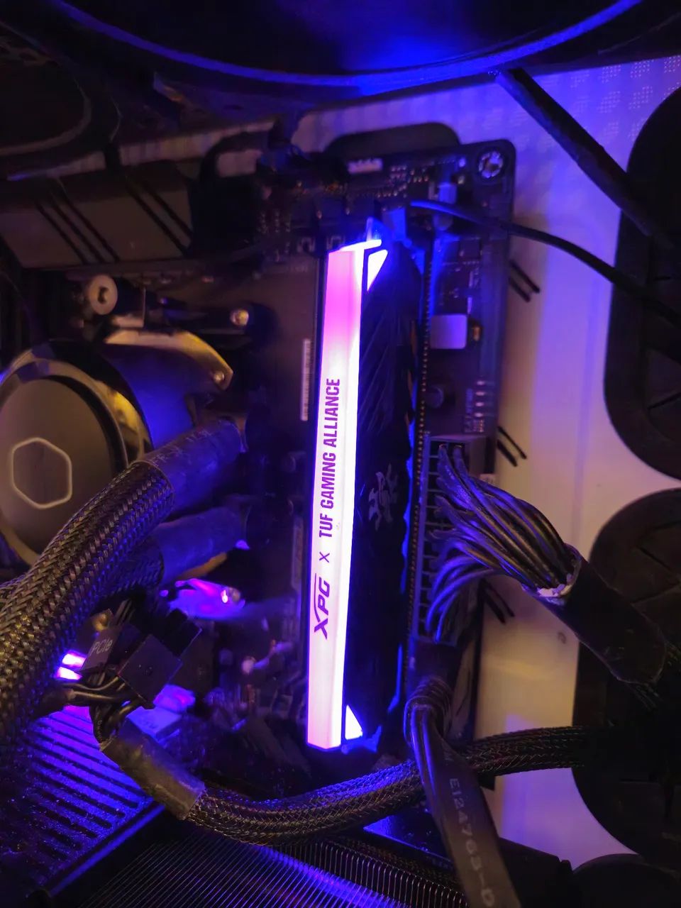 Memória RAM DDR4 XPG D41 - 8GB (1x8GB) 3000Mhz cl16 - Foto 2