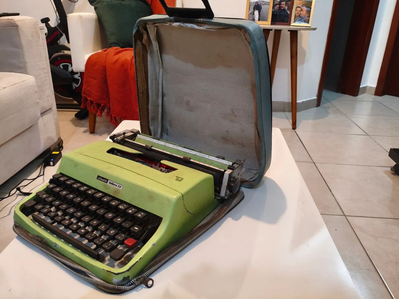 Vendo Máquina de Escrever Olivetti Lettera 32 - Foto 4