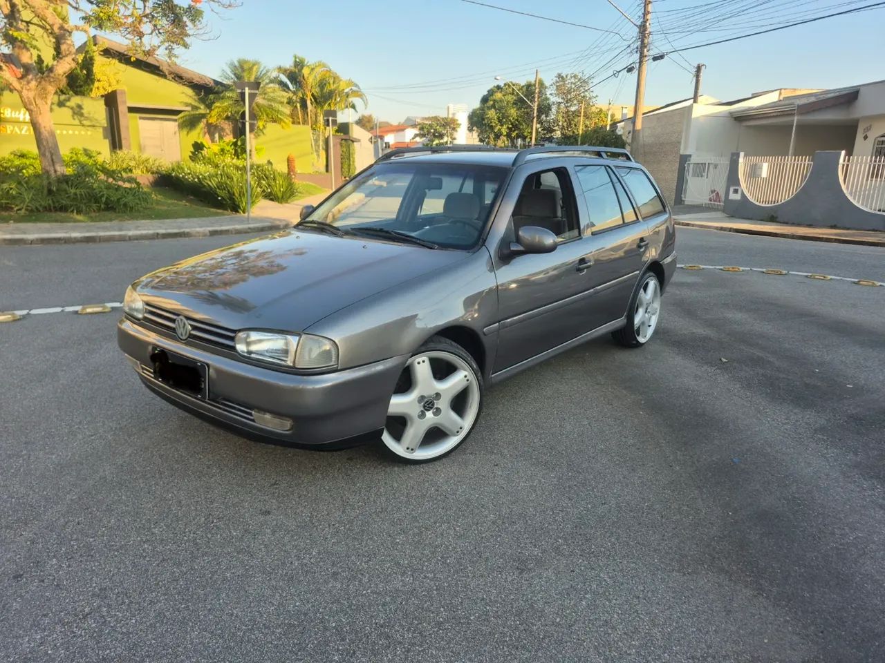 Volkswagen Parati GL 1.8 MI/ Club 1.8 MI 2P E 4P (álcool) 1998