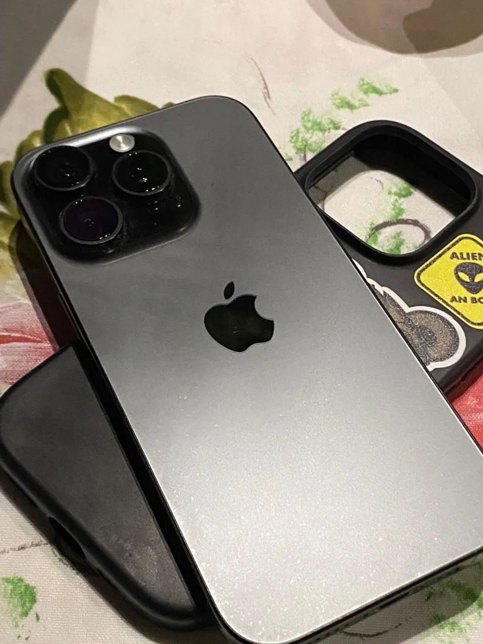 iPhone 16 PRO - Foto 2