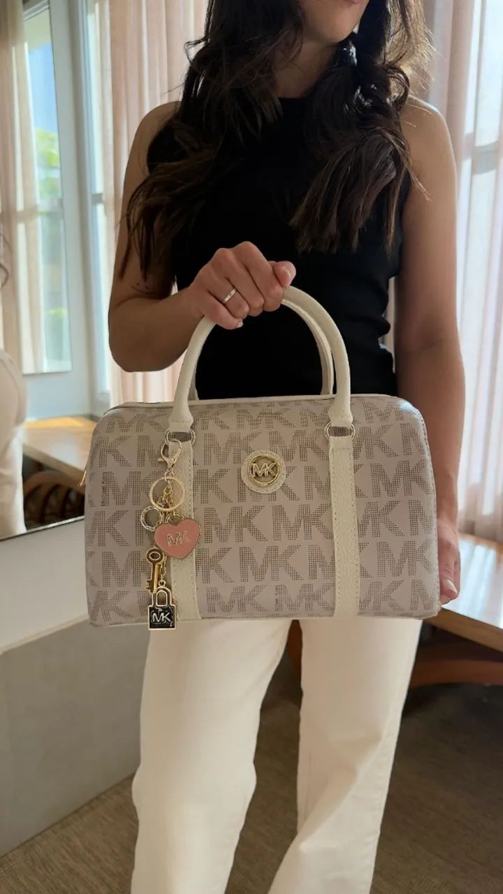 Bolsa Michael Kors Monograma Clássica Premium - Foto 3