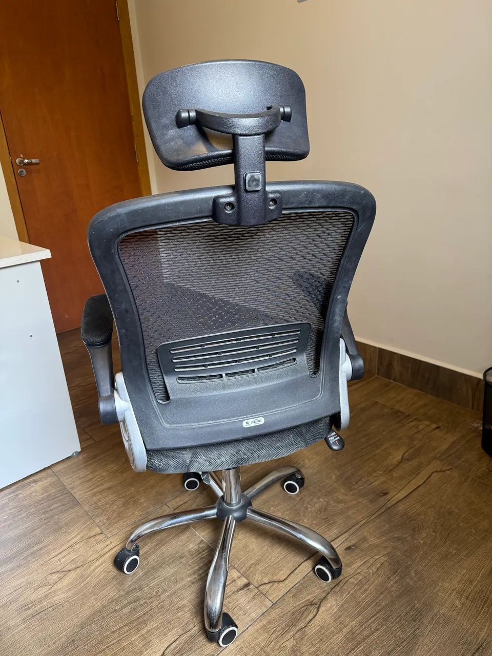 Cadeira Ergonômica Preta - Foto 2