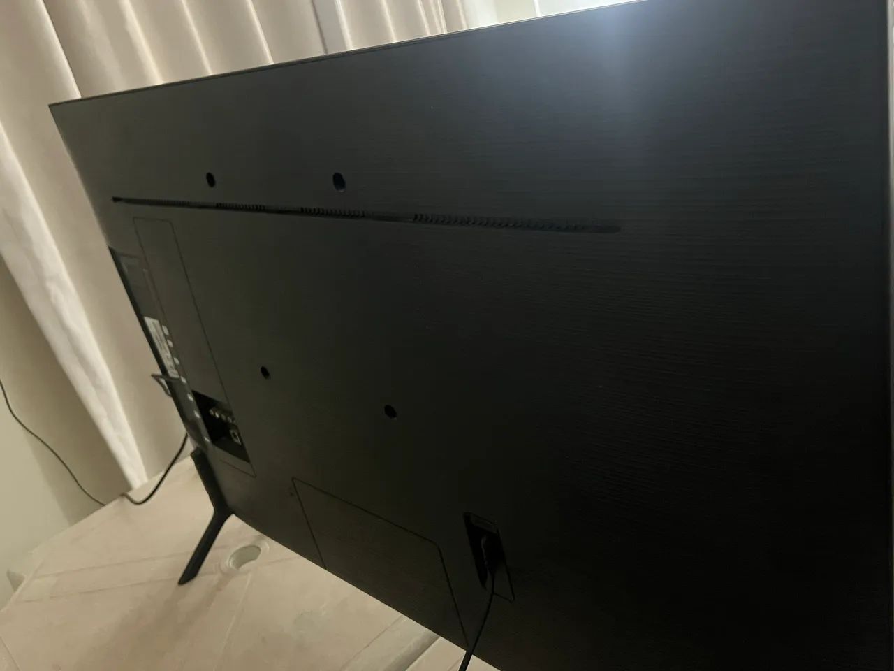 Smart TV 43" Samsung 4K UHD Crystal UHD - Foto 2