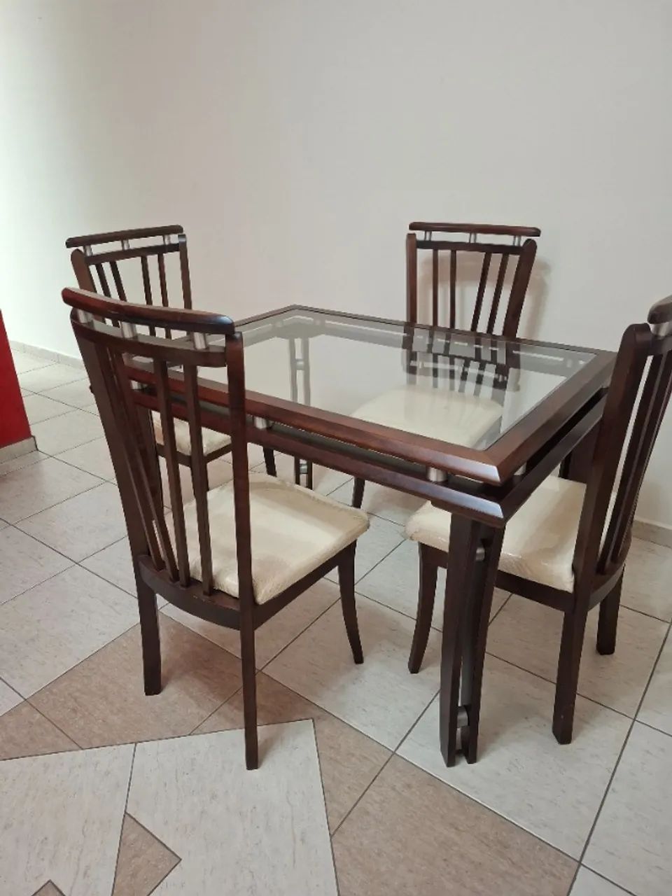 Mesa de Jantar 4 Cadeiras