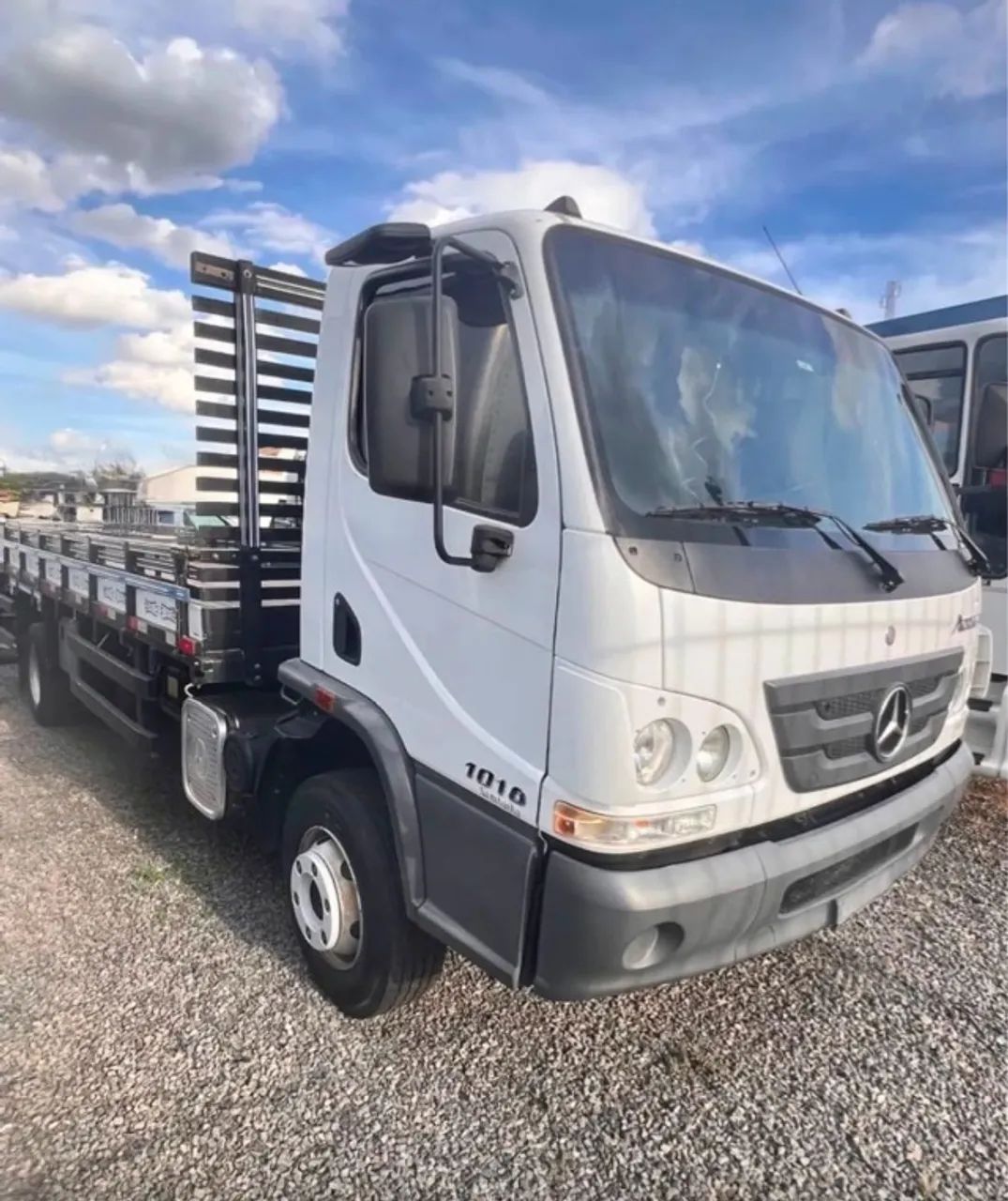 Mercedes Accelo 1016 - Foto 2