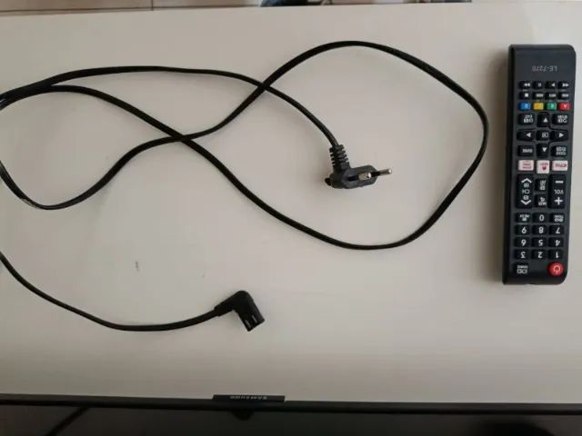 TV Samsung 50 polegadas UN50TU8000G - COM DEFEITO, sem imagem, para peças ou reparo - Foto 4