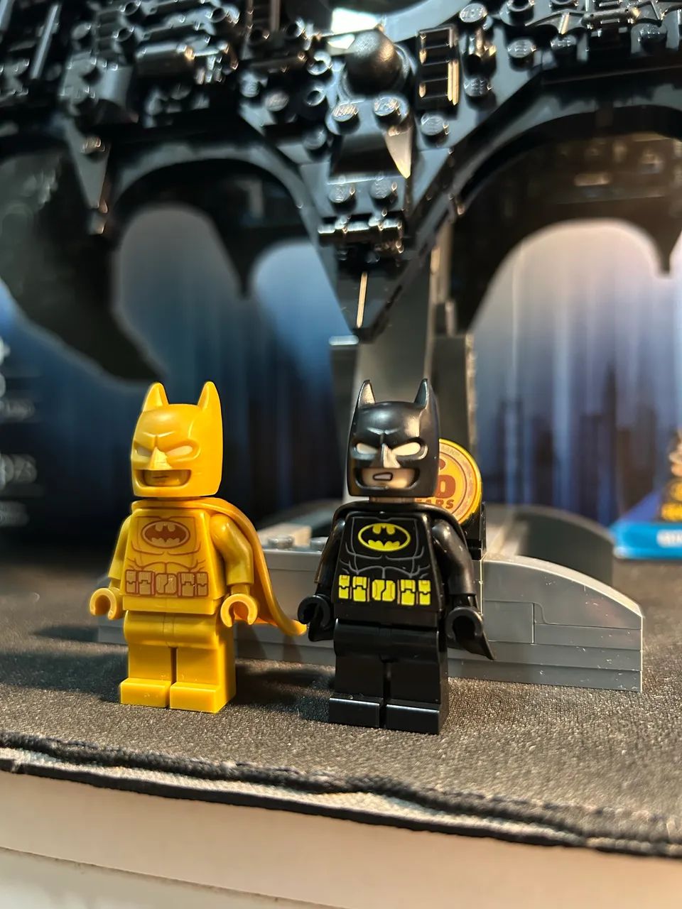 Lego Logotipo Batman 20th Anniversary com Batman Dourado - Foto 3