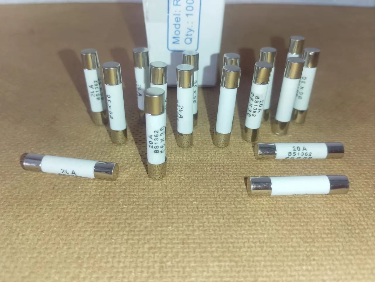 Fusíveis de cerâmica para microondas  - Foto 3
