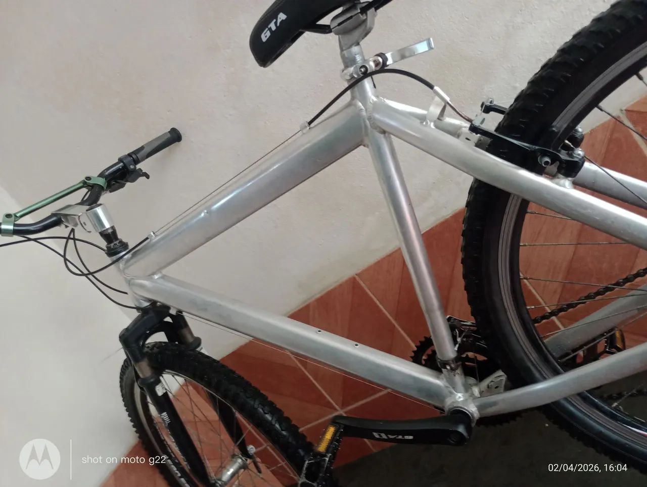 Bicicleta aro 26 com marcha  - Foto 3