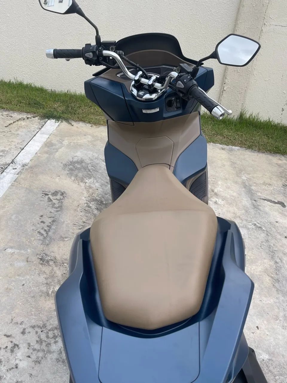 Pcx  dlx 2024  - Foto 4