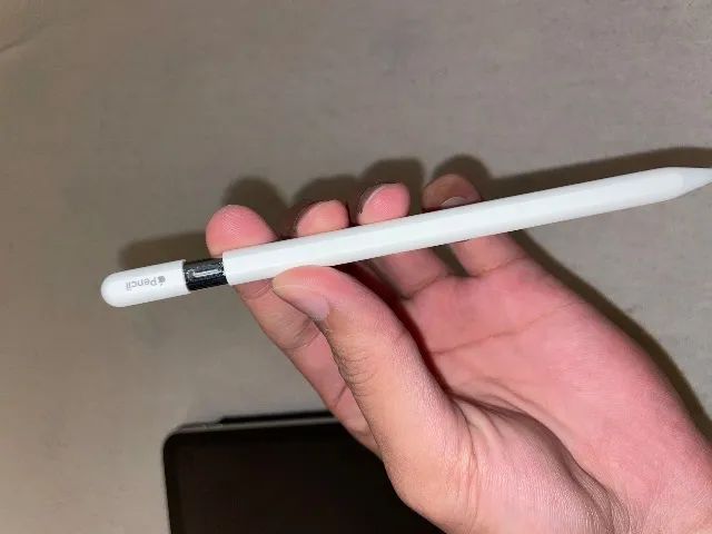 iPad A16 com Apple Pencil USB-C - Tablets e E-Readers - Centro