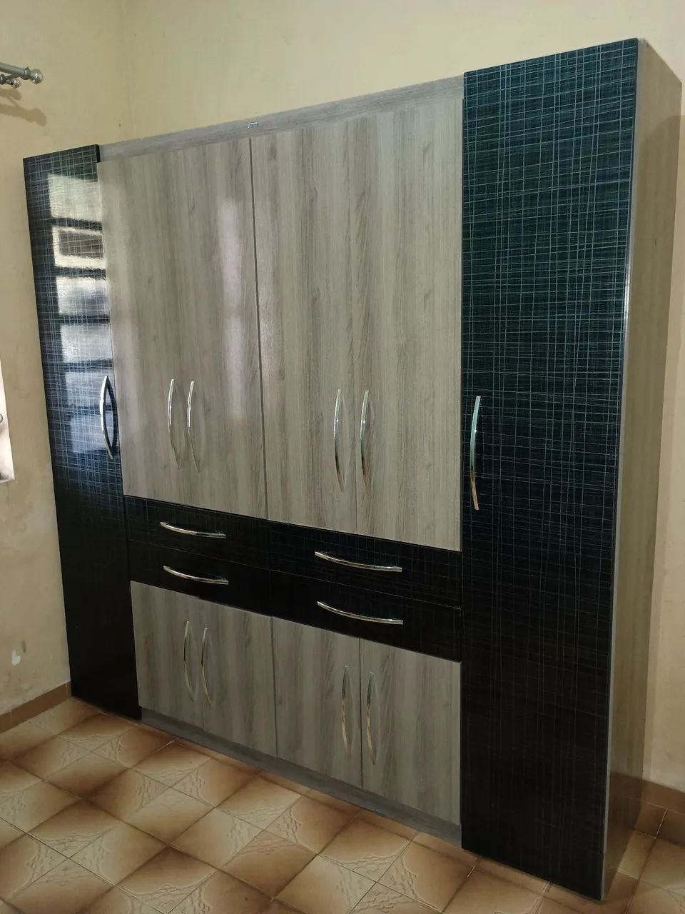 Roupeiro espaçoso aproveitem!  - Foto 5