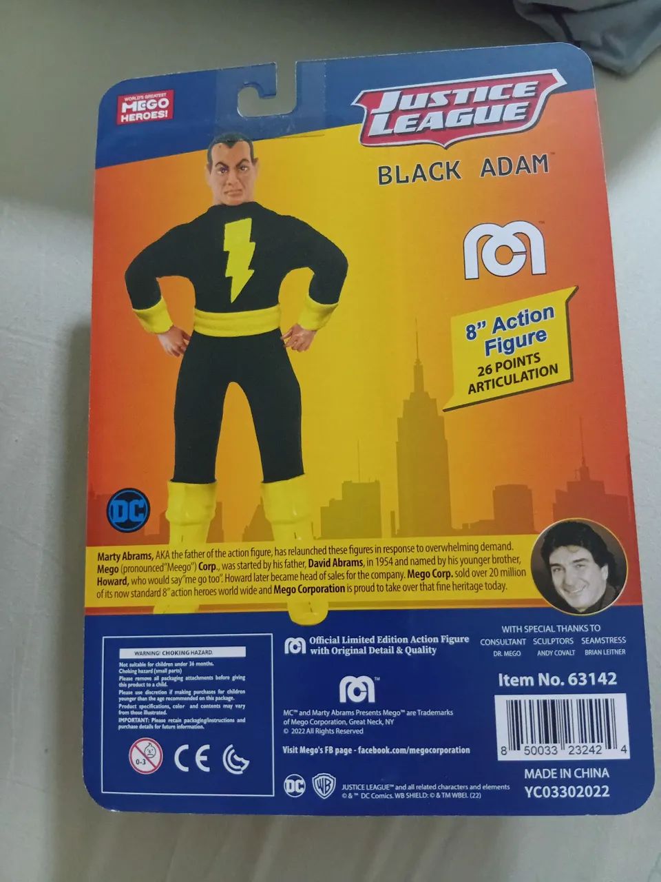 Figuras Shazam e Adão Negro Mego - Foto 6