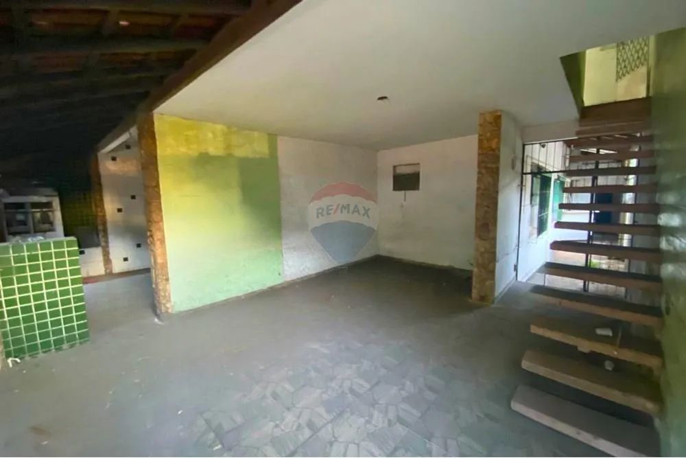 Triplex Comercial para Aluguel na Avenida Vitória  Espaço Amplo e Versátil - Foto 2