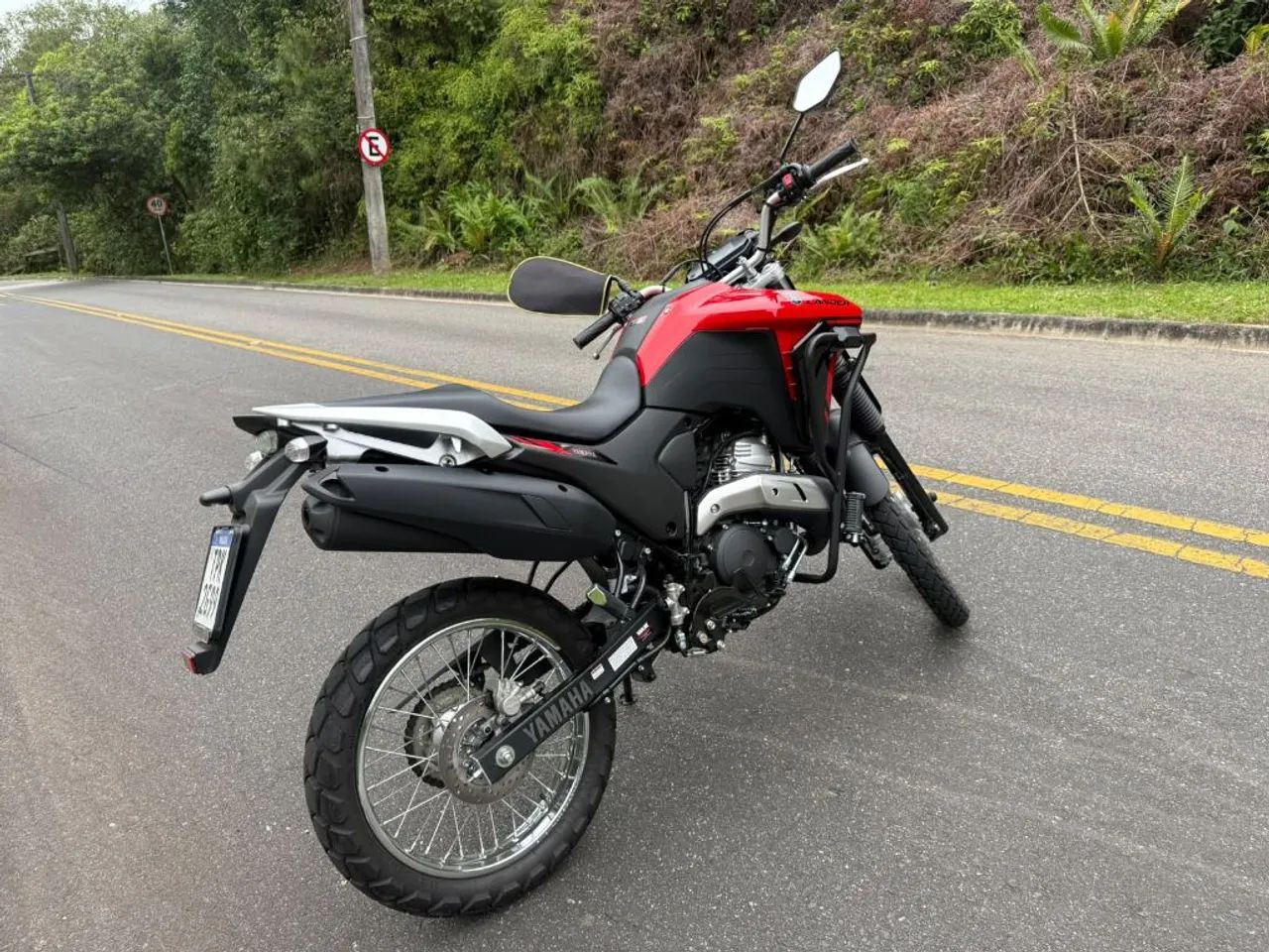XTZ 250 LANDER CONNECTED - Foto 5