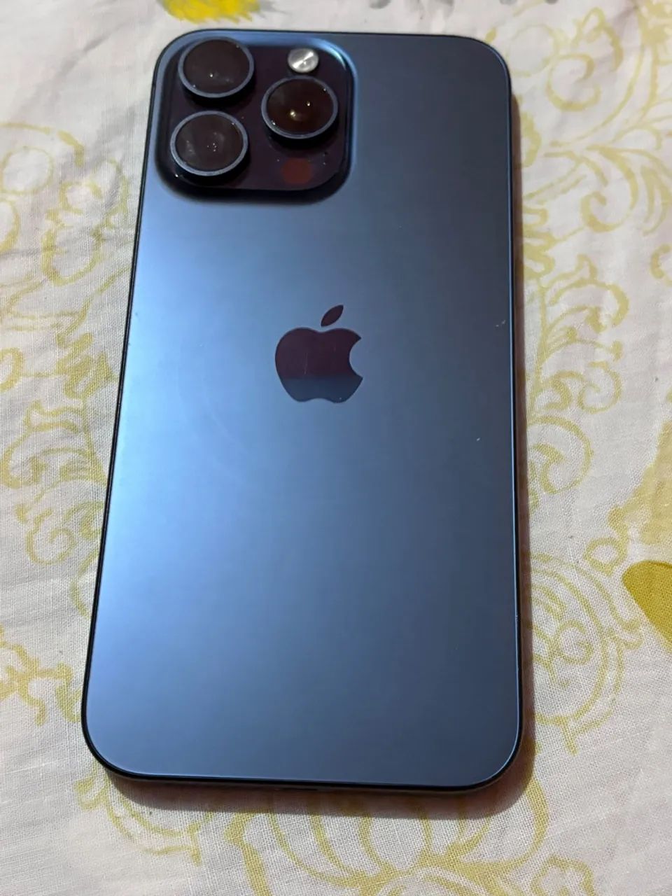 iPhone 15 Pro Max  - Foto 2