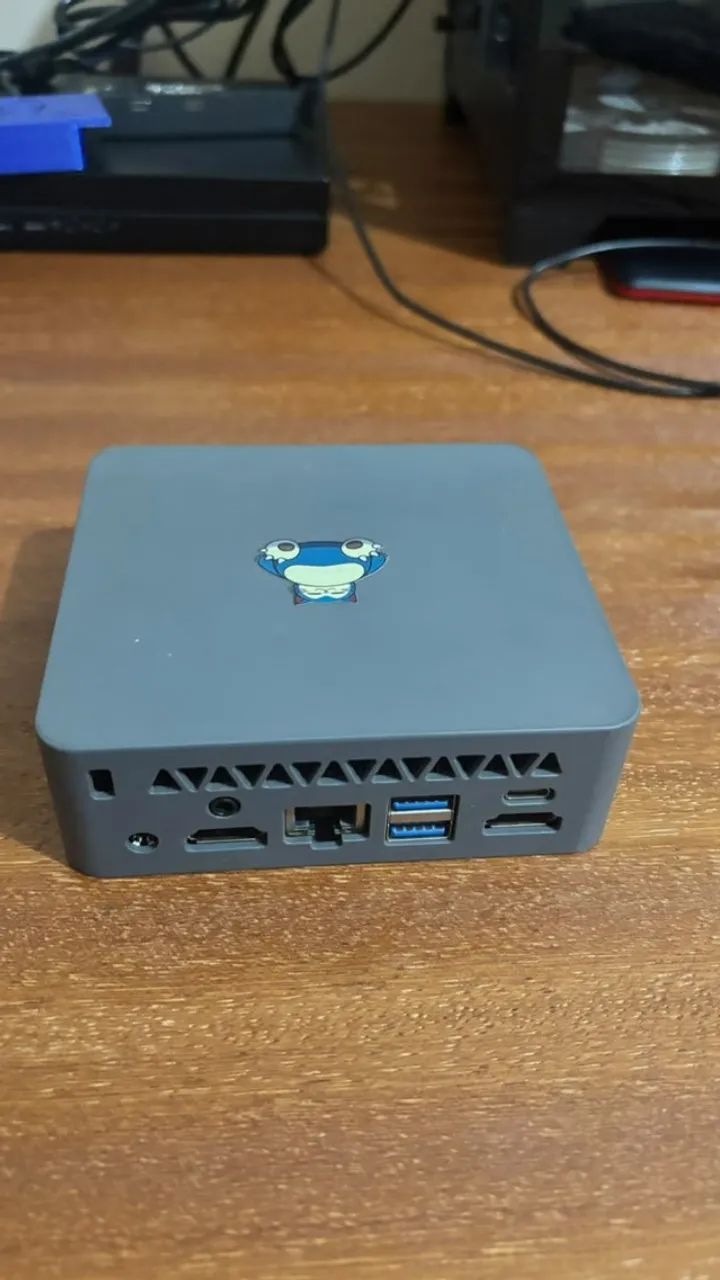 Mini PC AMD Ryzen 5 4500U - 8GB RAM / 120GB - Compacto