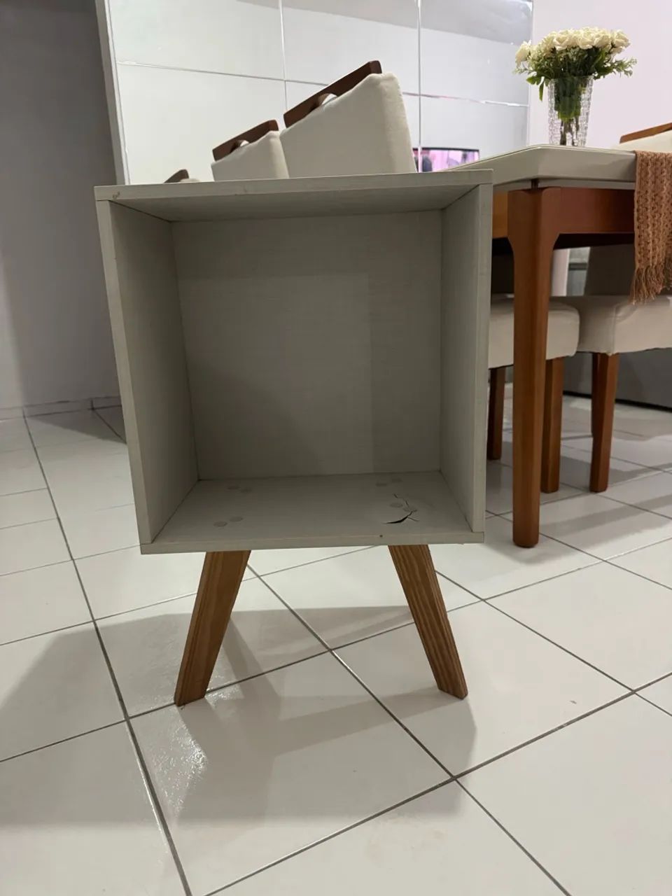 Mesa de cabeceira 