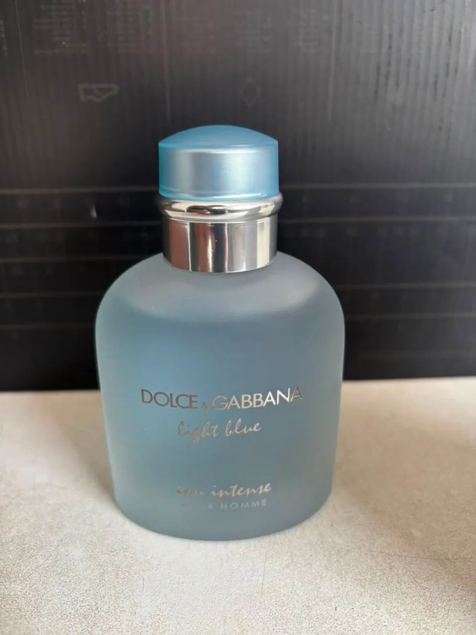 Dolce gabbana light blue intense masculino 100ml + amostra de brinde  - Foto 2