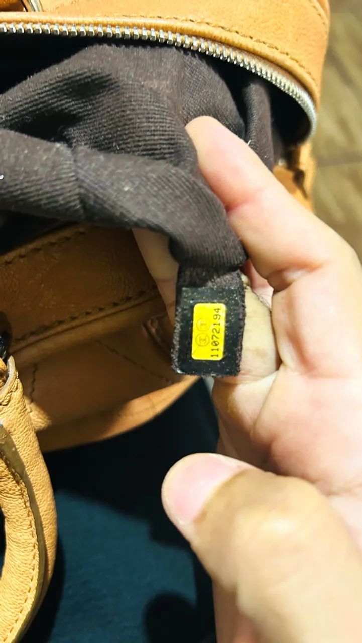 CHANEL -Bolsa em couro caramelo - Foto 3